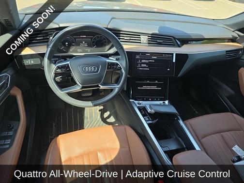 Mythos Black Metallic 2024 Audi Q8 e-tron Premium Plus