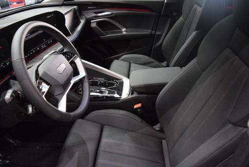 2025 Audi Q5 2.0T Prestige