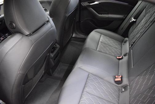 2025 Audi S6 e-tron Premium Plus