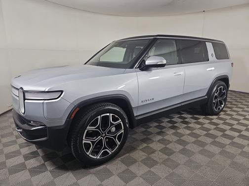 LA Silver 2024 Rivian R1S Adventure Package