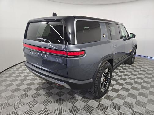 2022 Rivian R1S Launch Edition