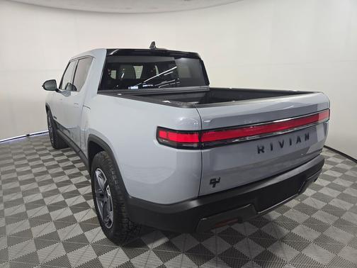 2025 Rivian R1T Adventure trim