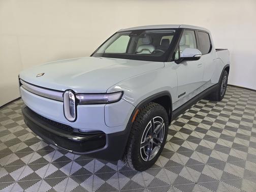2025 Rivian R1T Adventure trim