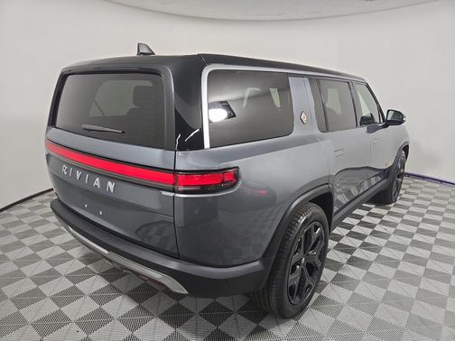 2022 Rivian R1S Launch Edition
