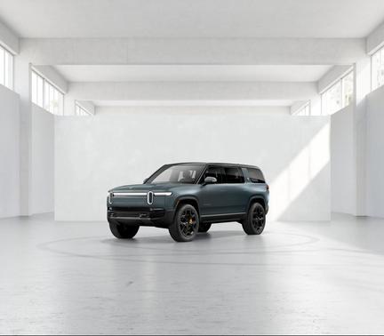 Storm Blue paint 2026 Rivian R1S Tri Motor Max Pack
