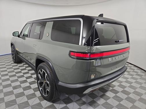 2022 Rivian R1S Launch Edition