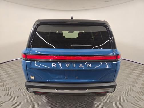 2022 Rivian R1S Launch Edition