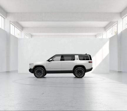 Glacier White paint 2027 Rivian R1S R1S Premium Large Battery