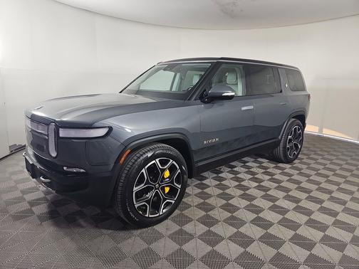 2024 Rivian R1S Adventure Quad Motor Large Pack