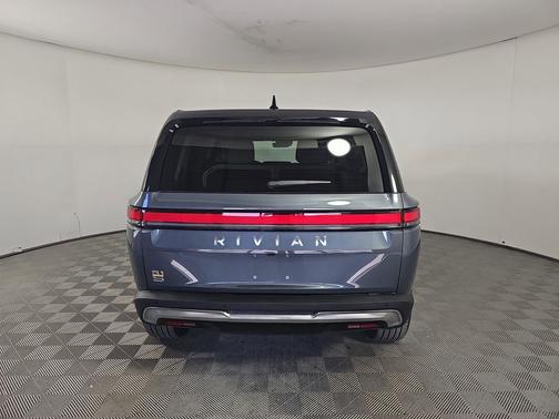 2024 Rivian R1S Adventure Quad Motor Large Pack