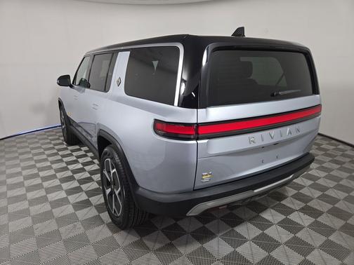 LA Silver 2024 Rivian R1S Adventure Quad Motor Large Pack