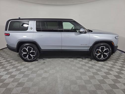 LA Silver 2024 Rivian R1S Adventure Quad Motor Large Pack
