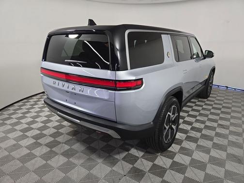 LA Silver 2024 Rivian R1S Adventure Quad Motor Large Pack