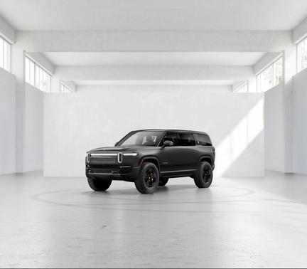 Half Moon Grey 2026 Rivian R1S Tri Motor Max Pack