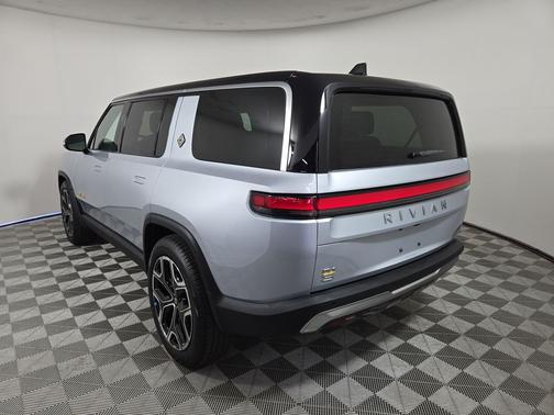 LA Silver 2024 Rivian R1S Adventure Quad Motor Large Pack