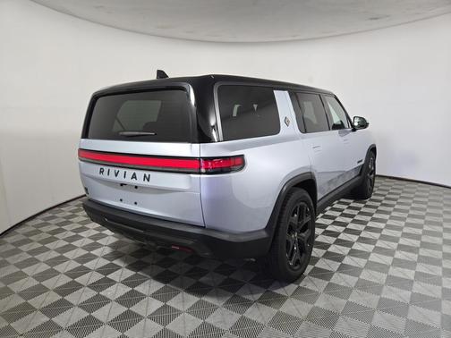 LA Silver paint 2025 Rivian R1S Adventure trim