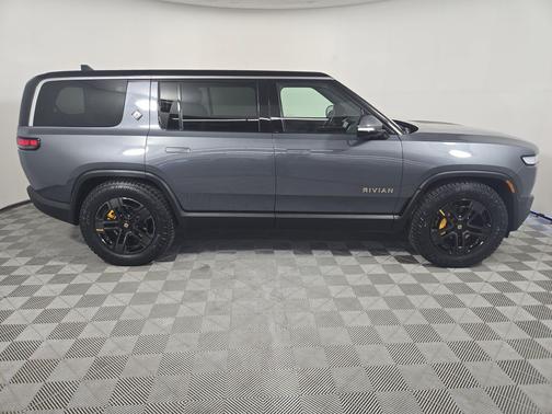 El Cap Granite 2024 Rivian R1S Adventure Quad Motor Large Pack