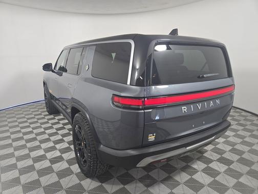 El Cap Granite 2024 Rivian R1S Adventure Quad Motor Large Pack