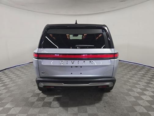 LA Silver 2024 Rivian R1S Adventure Package