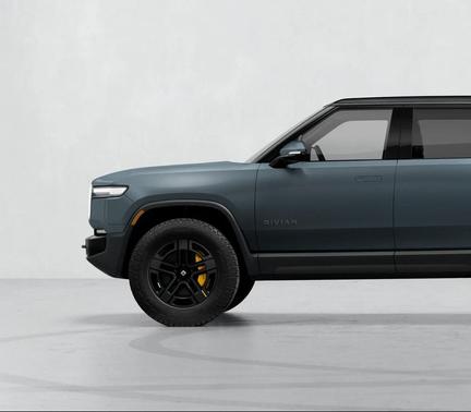Storm Blue paint 2027 Rivian R1S Performance