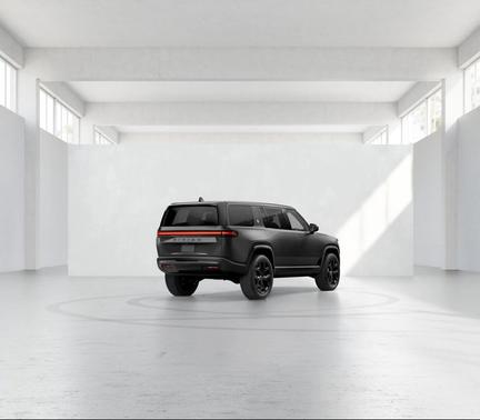 Half Moon Grey 2026 Rivian R1S Dual Motor Large Pack