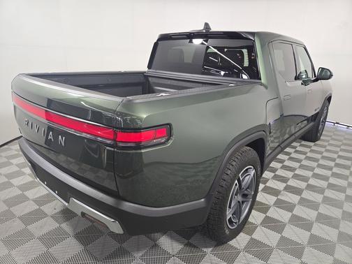 2025 Rivian R1T Adventure trim