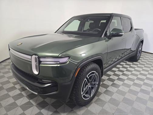 2025 Rivian R1T Adventure trim