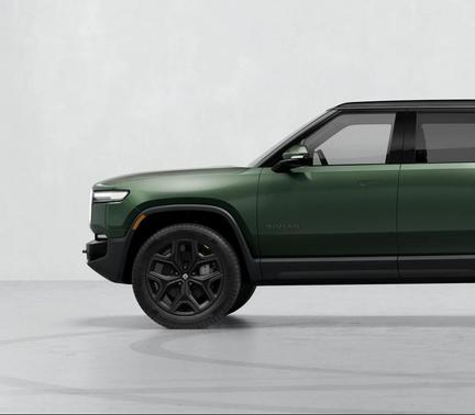 Forest Green paint 2027 Rivian R1S R1S Premium Max Battery