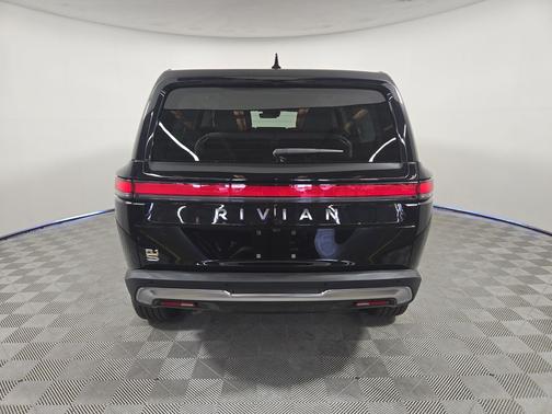 Midnight 2024 Rivian R1S Adventure Quad Motor Large Pack