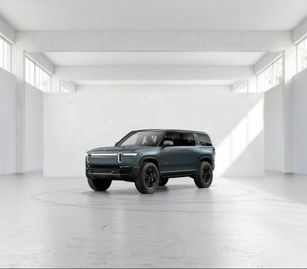 Storm Blue paint 2026 Rivian R1S Tri Motor Max Pack