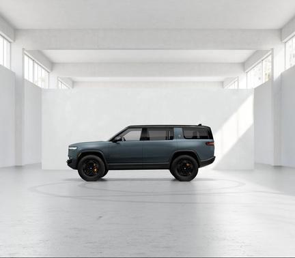Storm Blue paint 2026 Rivian R1S Tri Motor Max Pack
