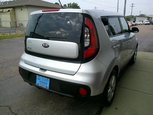 2017 Kia Soul Base
