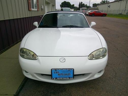 2001 Mazda MX-5 Miata Base