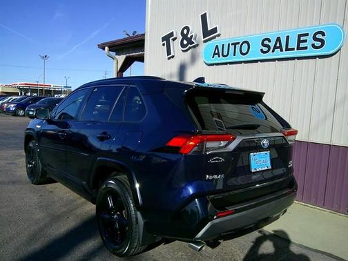 2021 Toyota RAV4 Hybrid SE