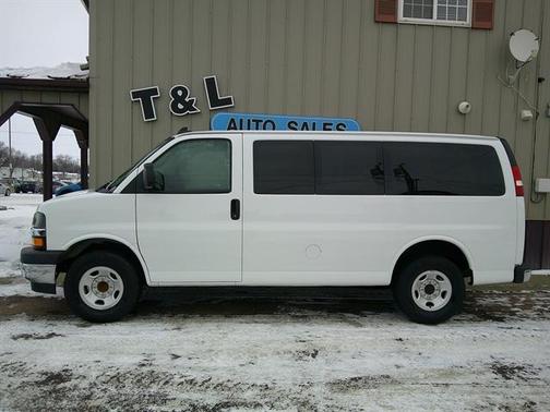 2020 Chevrolet Express 2500 LT PASSENGER