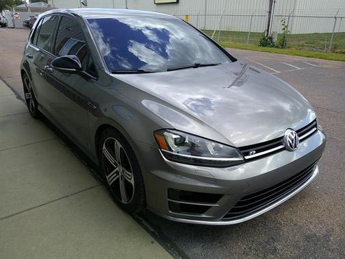 2016 Volkswagen Golf R 2.0T DSG