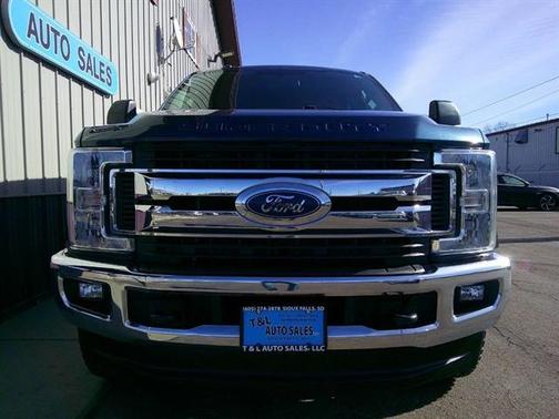 Blue Jeans Metallic 2018 Ford F-250 XLT