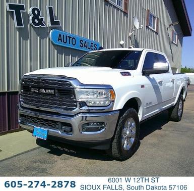 Bright White Clearcoat 2022 RAM 2500 Limited  CREW CAB 4X4 6.3 FT SB