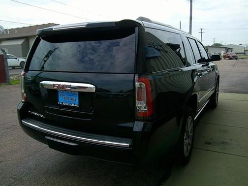 Onyx Black 2017 GMC Yukon XL Denali
