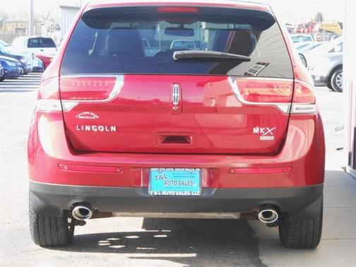 RED 2014 Lincoln MKX Base