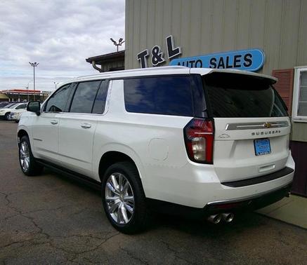 Iridescent Pearl Tricoat 2021 Chevrolet Suburban High Country 6.2L 4X4