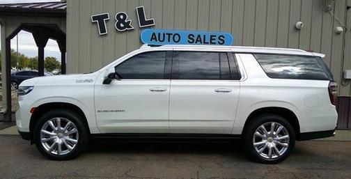 Iridescent Pearl Tricoat 2021 Chevrolet Suburban High Country 6.2L 4X4