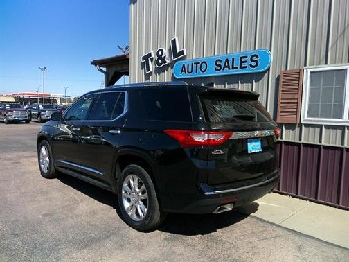 Mosaic Black Metallic 2018 Chevrolet Traverse High Country