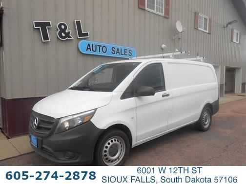 Arctic White 2017 Mercedes-Benz Metris Base