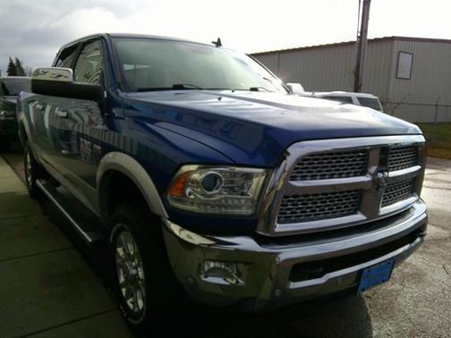 2017 RAM 2500 Laramie Crew Cab 4x4 6.3ft SB