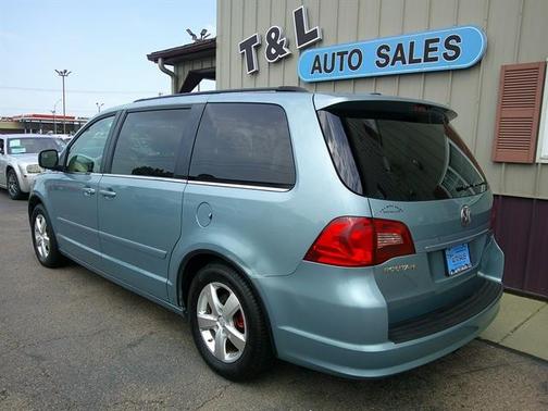 Antigua Blue 2009 Volkswagen Routan SEL