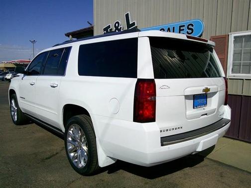 Iridescent Pearl Tricoat 2019 Chevrolet Suburban Premier