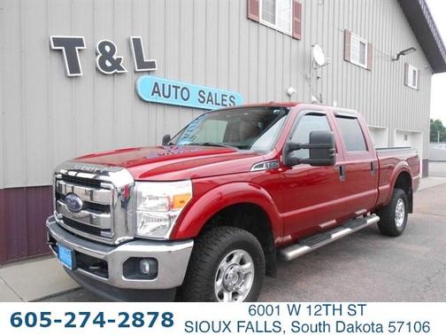 Ruby Red Metallic Tinted Clearcoat 2016 Ford F-350 XLT