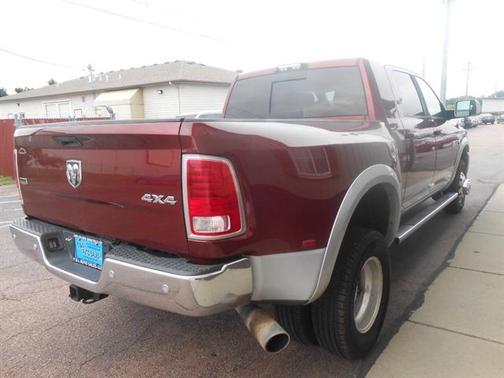 Delmonico Red Pearlcoat 2016 RAM 3500 Laramie 4X4 MEGA CAB DUALLY