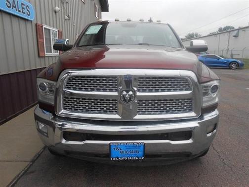 Delmonico Red Pearlcoat 2016 RAM 3500 Laramie 4X4 MEGA CAB DUALLY